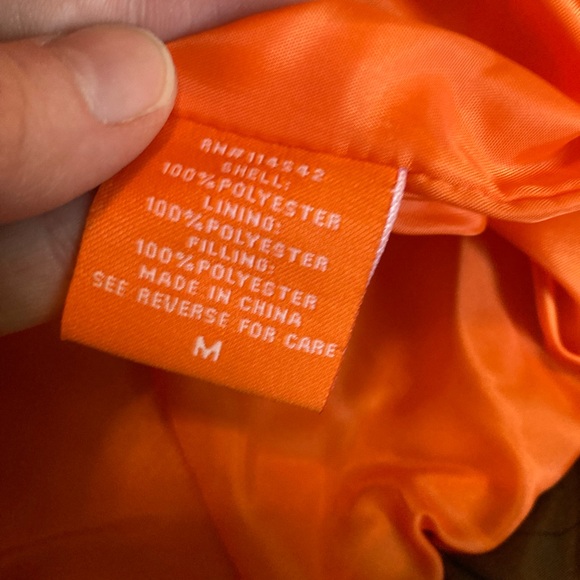 NWT brand, medium, new, cropped, camo, comfy, puffer jacket, warm and cute - Picture 9 of 13